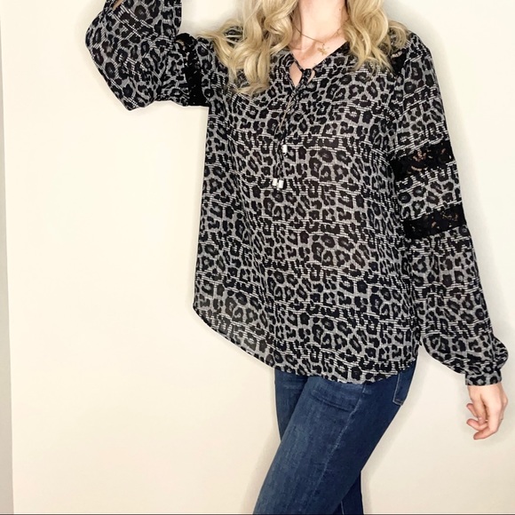 Michael Kors | Flowy leopard print blouse with lace | size L - Picture 2 of 7